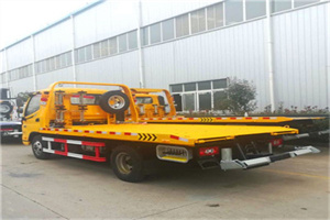 双塔区附近拖车救援搭电